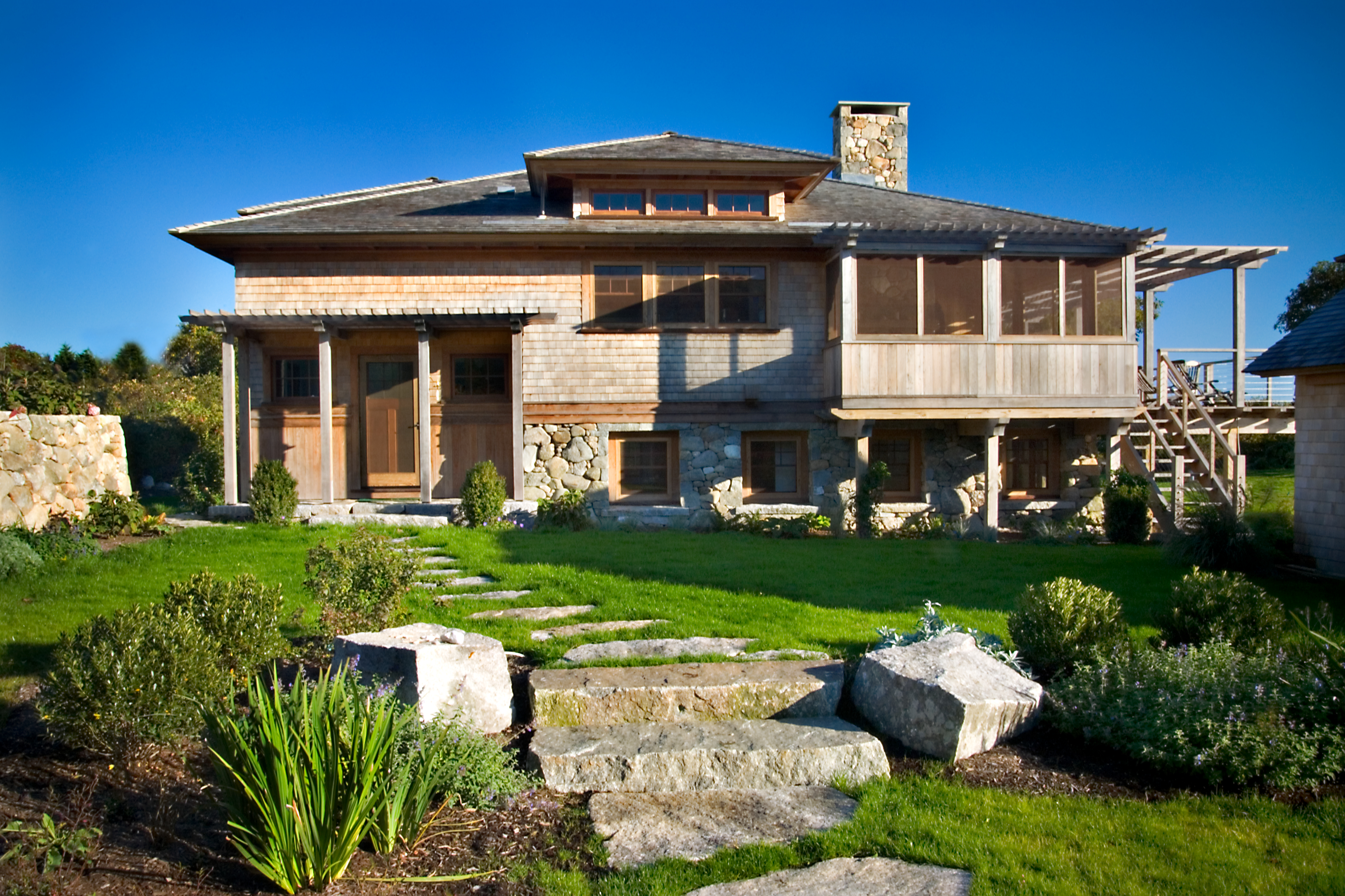 Moshup's trail Mcenery house front from stone walkway